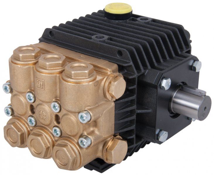 Interpump 51 Series Pump WW90 with 90 Bar, 2800 RPM, 8 LPM flow rate, and brass manifold
