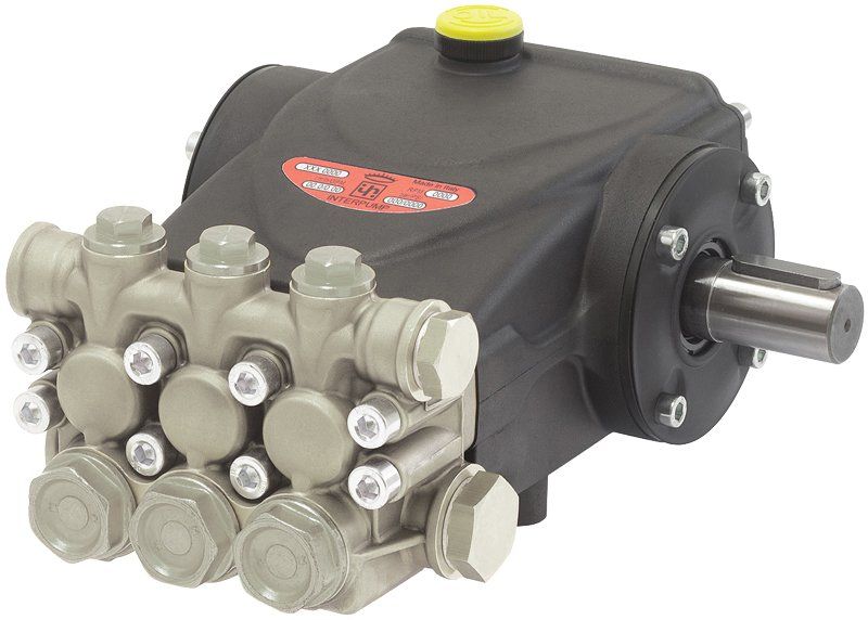 Interpump 58 Series hydraulic pump E2B2015M with nickel-plated brass manifold, 200 Bar pressure, 15 Lpm flow rate, 7.4 horsepower, and 24mm male shaft.